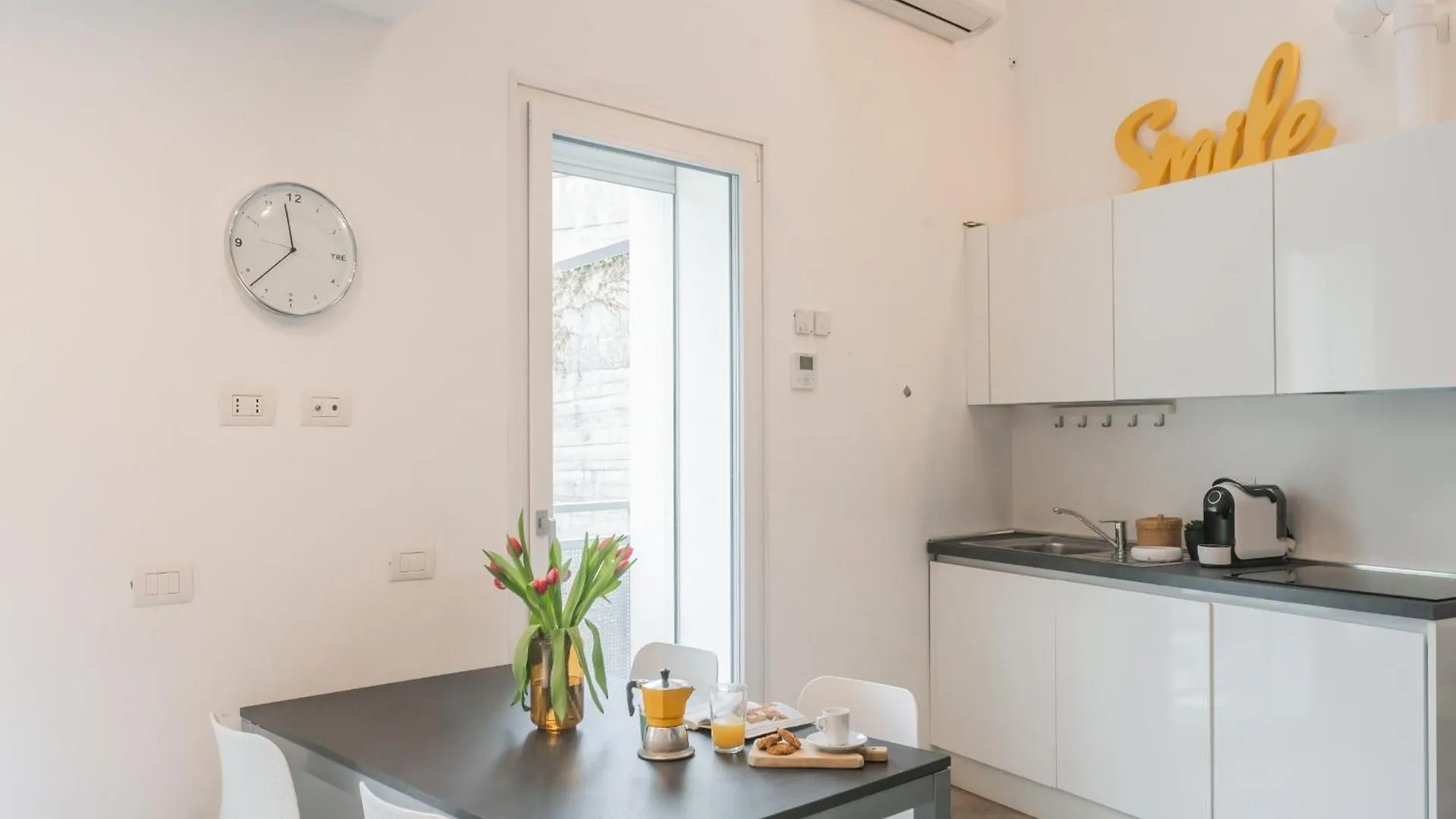 Borsieri Como Apartments With Parking By Rent All Como