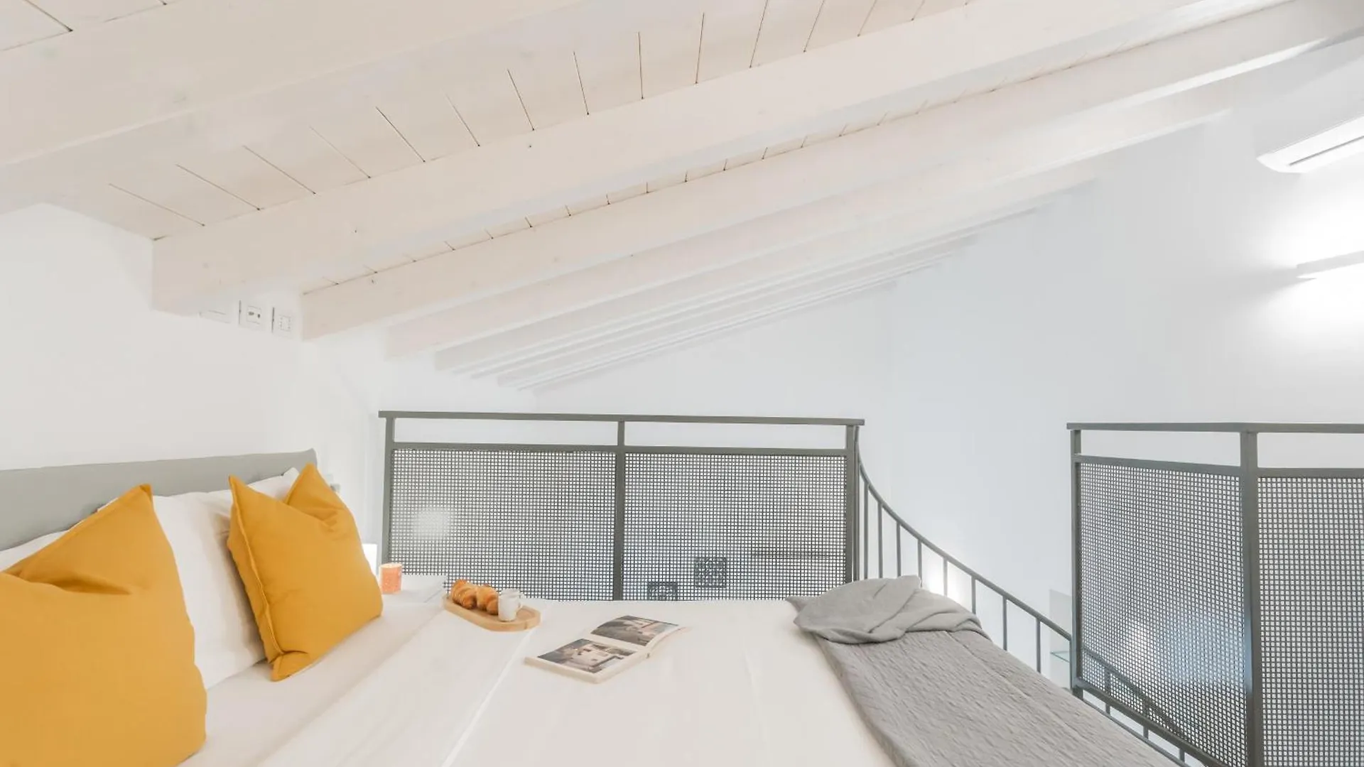 Borsieri Como Apartments With Parking By Rent All كومو