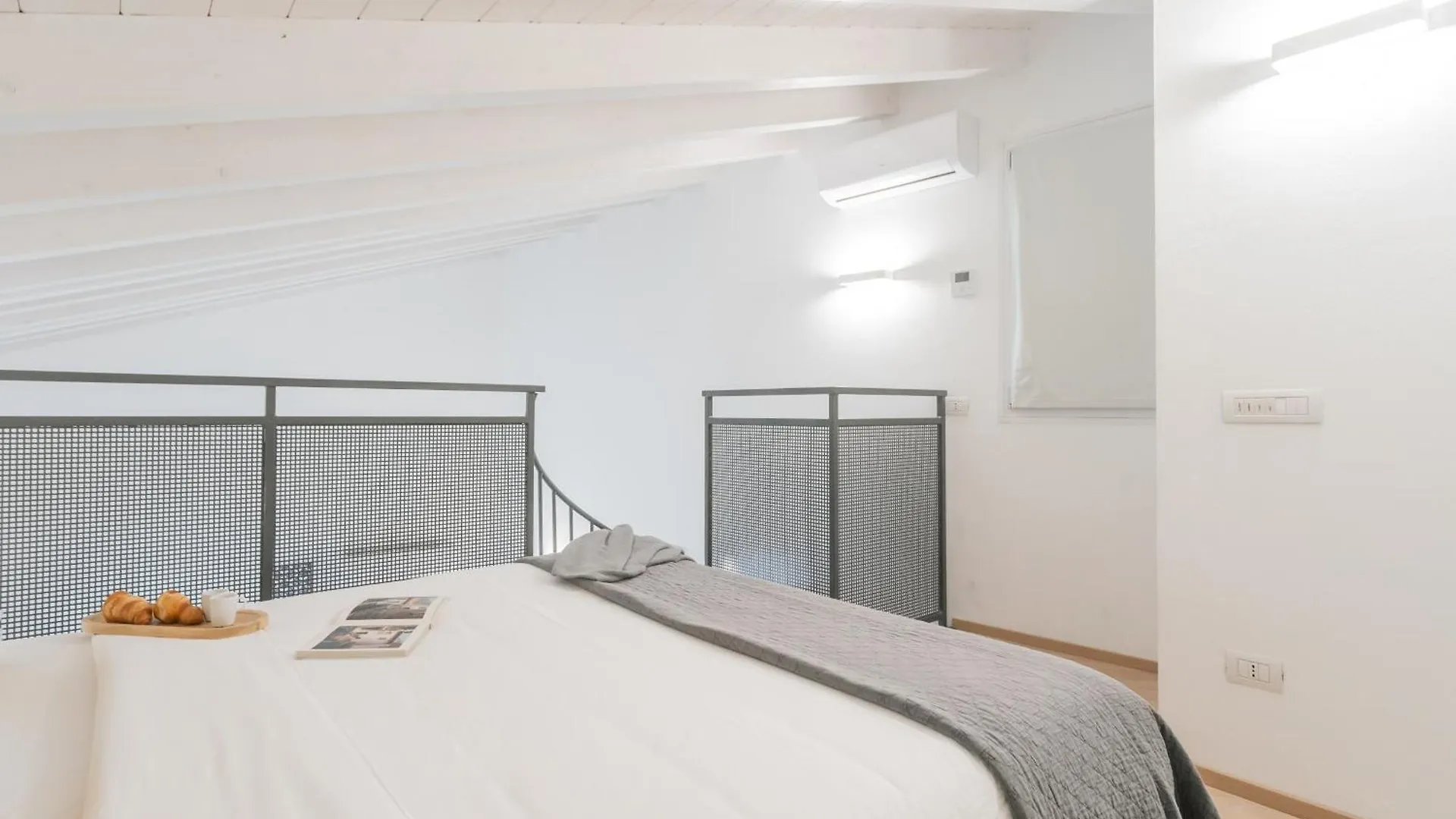 Borsieri Como Apartments With Parking By Rent All كومو