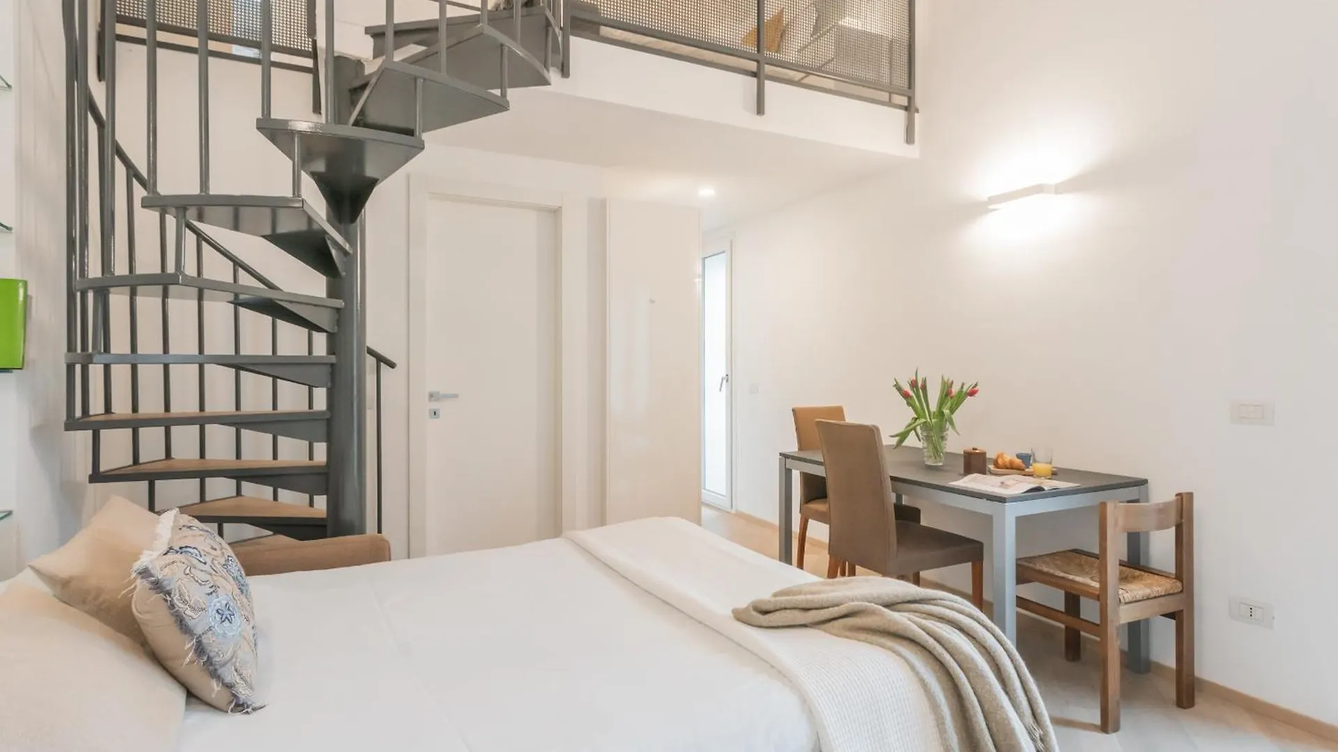 Borsieri Como Apartments With Parking By Rent All كومو