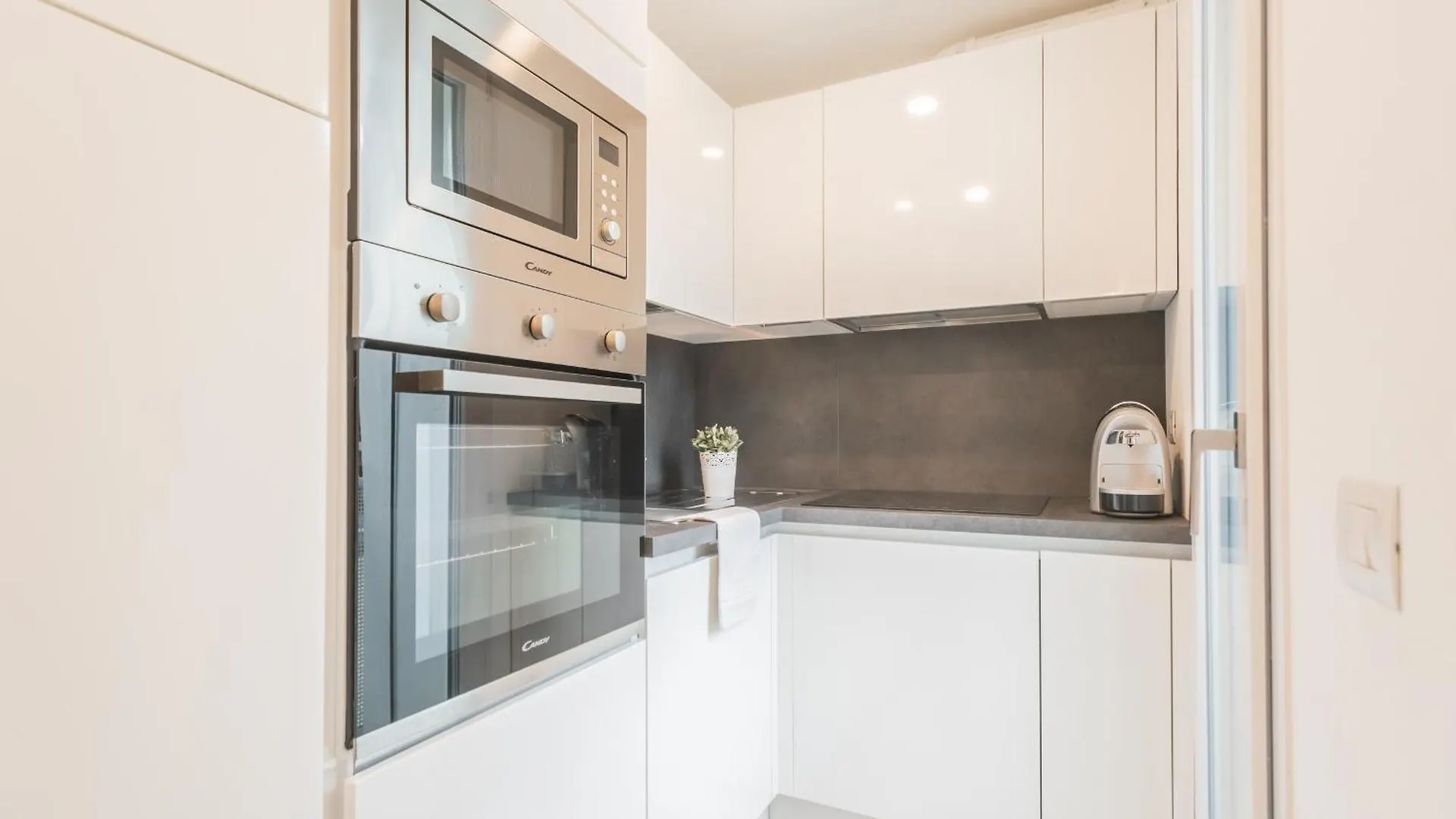 Borsieri Como Apartments With Parking By Rent All كومو