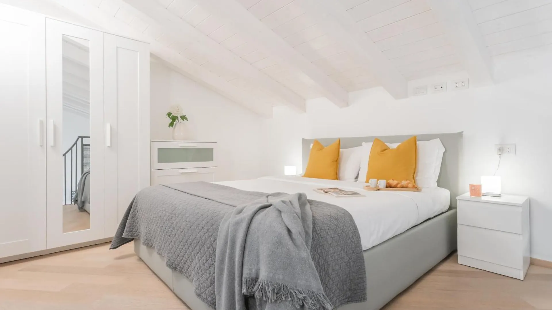 Borsieri Como Apartments With Parking By Rent All كومو إيطاليا
